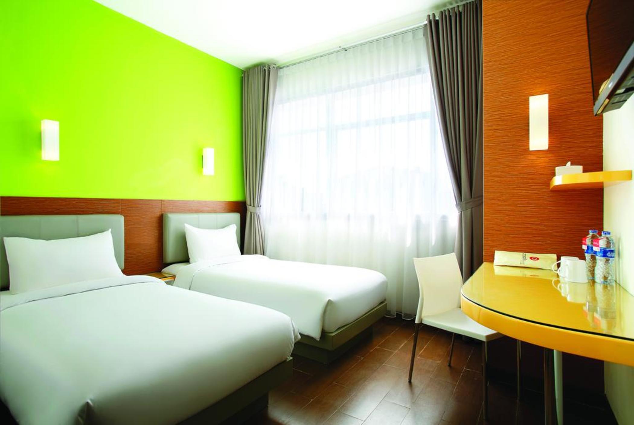 Amaris Hotel Самаринда Экстерьер фото